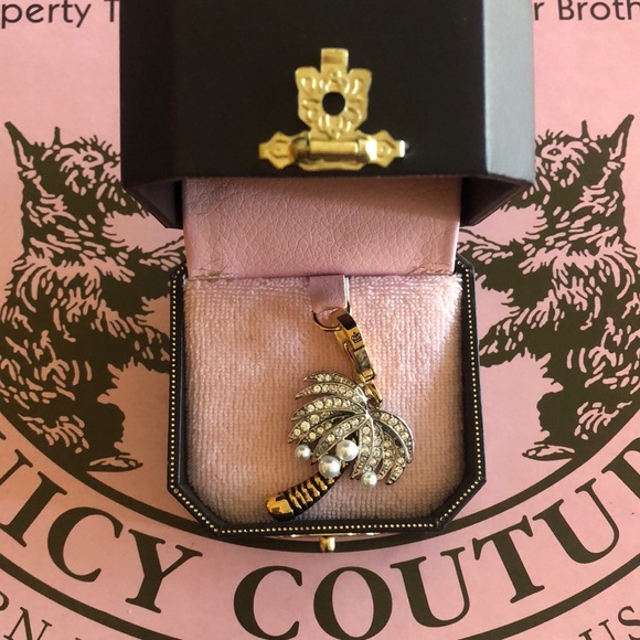 Juicy Couture Jewelry - Juicy Couture pearl palm tree charm 🌴